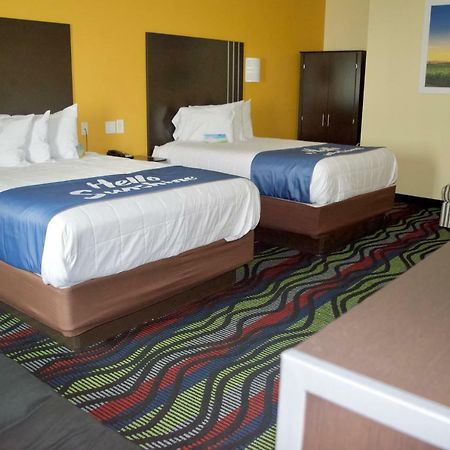 Days Inn & Suites By Wyndham Augusta Near Fort Eisenhower Exteriör bild