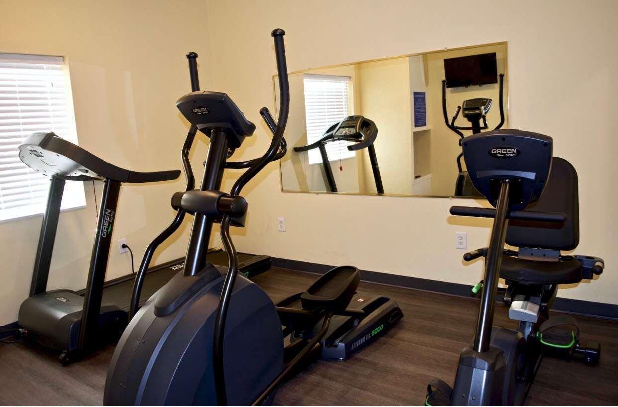 Days Inn & Suites By Wyndham Augusta Near Fort Eisenhower Exteriör bild