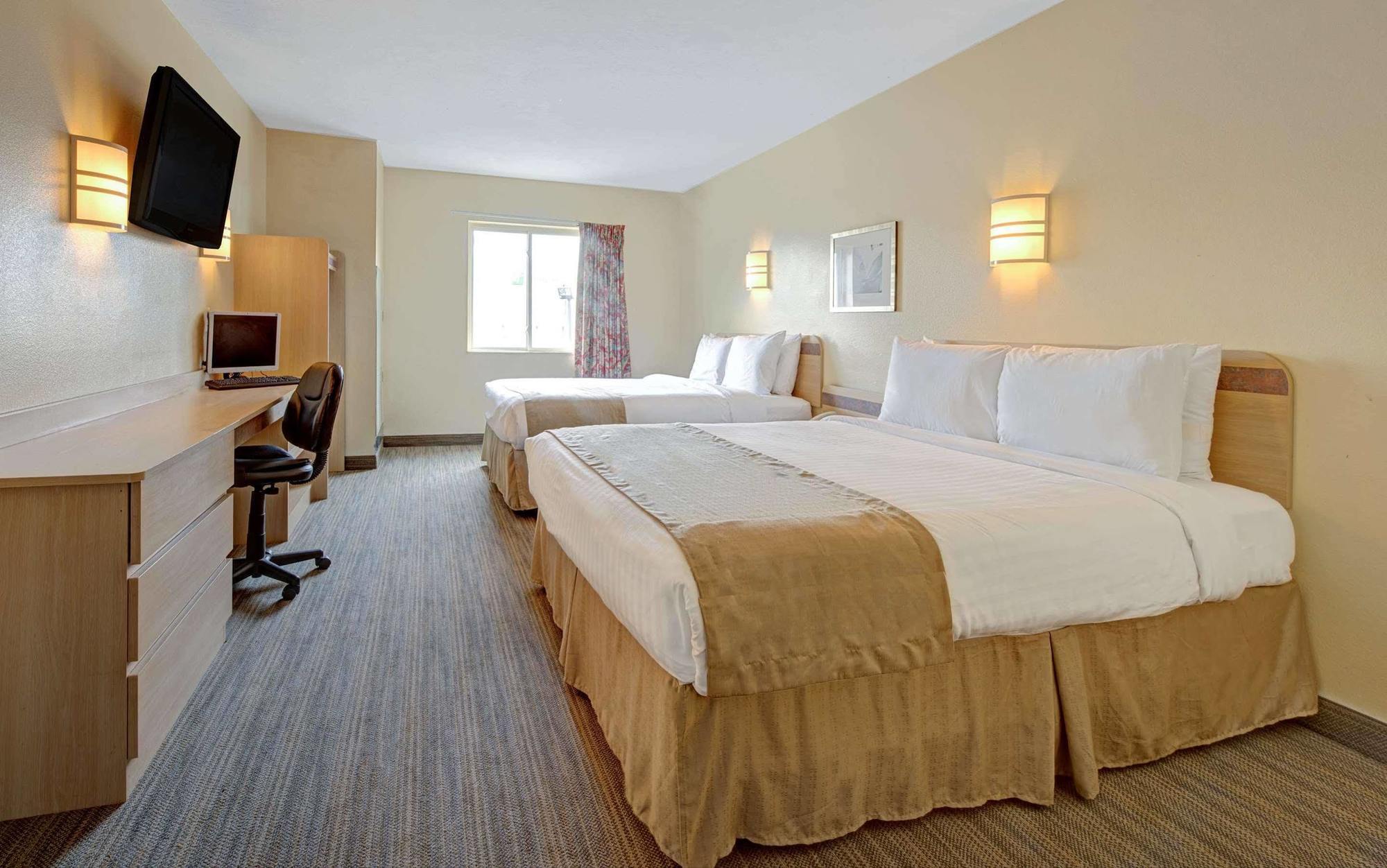 Days Inn & Suites By Wyndham Augusta Near Fort Eisenhower Exteriör bild