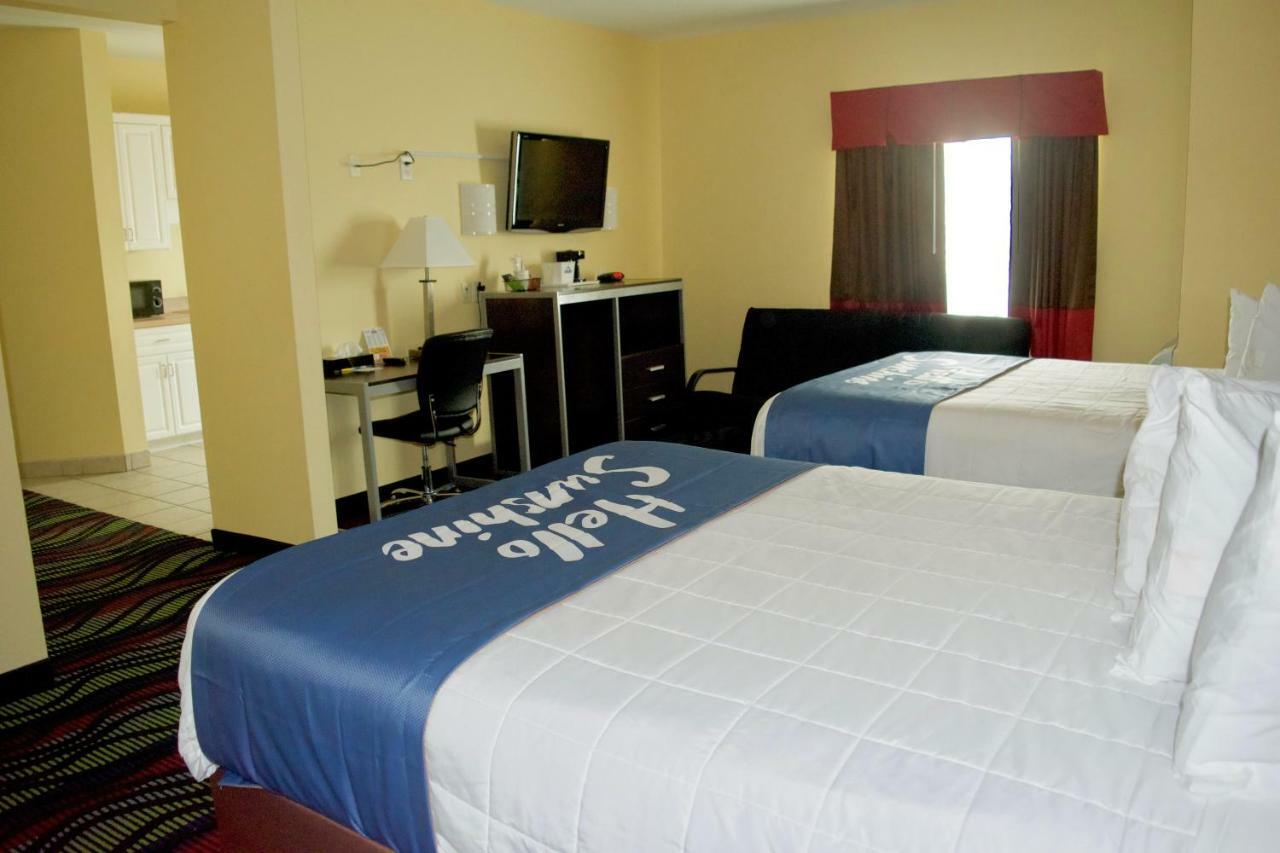 Days Inn & Suites By Wyndham Augusta Near Fort Eisenhower Exteriör bild